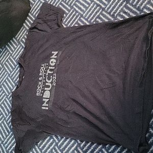 Rock and Roll Hall of Fame black Tshirt size medium